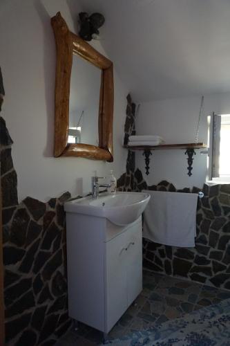 Casa Vlad - image 13