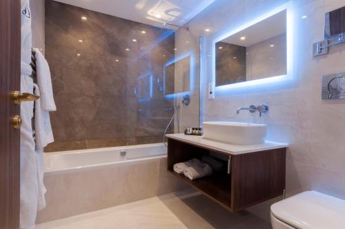 The Duke Boutique Hotel - image 7