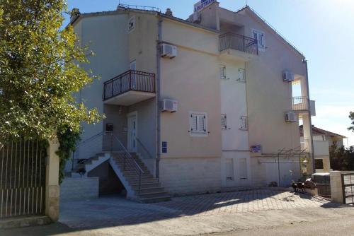  Apartment Okrug Donji 5244e in Okrug Donji