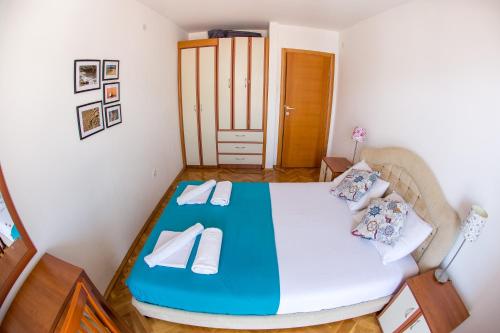 Apartment Blue - image 5