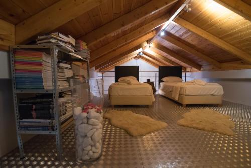 Odysseos St. Loft - image 11