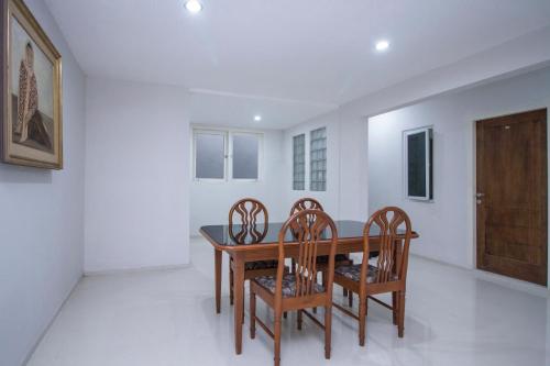 Facilities, UROOMS Tanah Abang in Tanah Abang