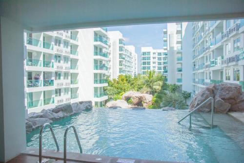 AMAZON Jomtien beach AMAZON Jomtien beach