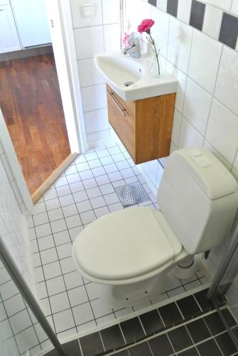 Room by Water - image 4