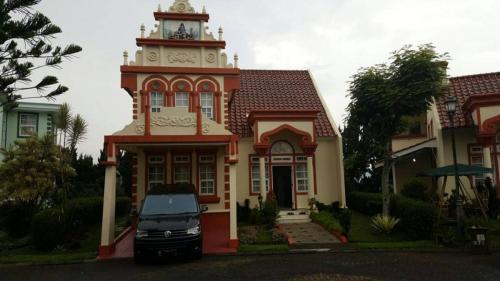 Villa Kota Bunga Homey (R14 Eindhoven)