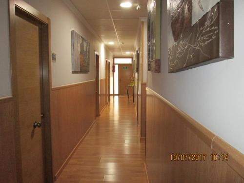 Iekārtas, Hostal Banderas in Los Encinares