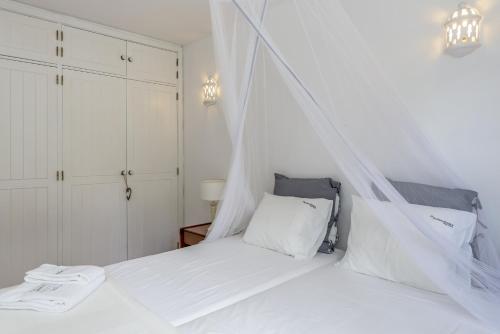  Feels Like Home Albufeira Cozy Flat with Pool in Albufeira