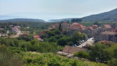  Pitve stone house with terrace&private parking in Pitve