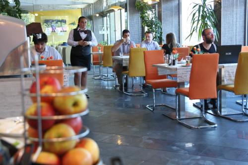 Aqua Hotel - image 11