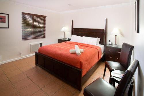 The Grand Resort and Spa - All Male Spa Resort - image 2