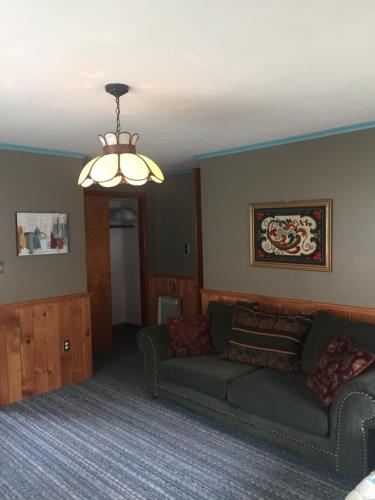The Wheelhouse Inn - image 2