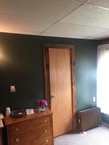 The Wheelhouse Inn - image 5