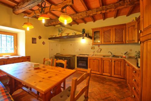 Konyha, Villa Poggio Conca by PosarelliVillas in Poggio Alla Croce