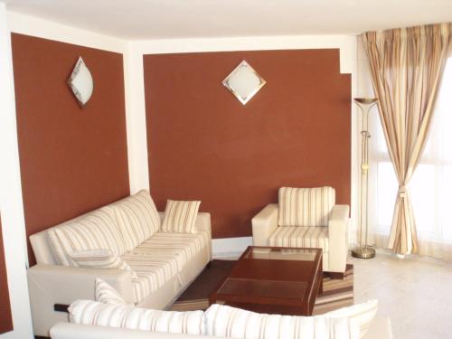 Apartments Einstein - apartments for rent - main image