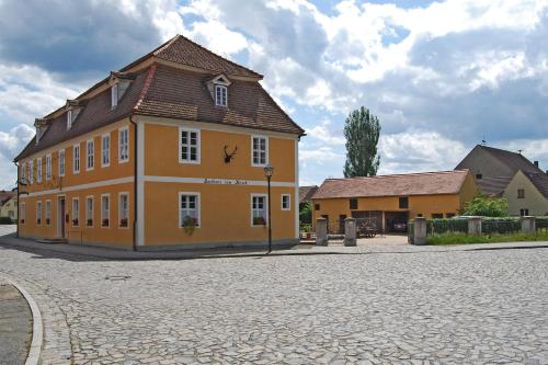 Exterior view, Gasthof Zum Hirsch in Luckau