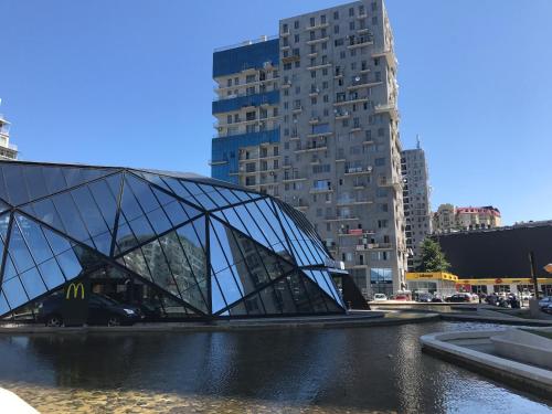 Batumi Center 3 Rooms City Side - Tap to explore photos