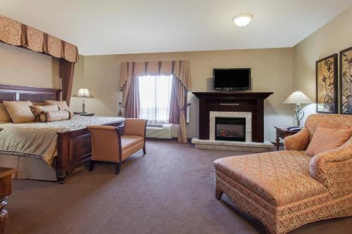 Deluxe King Suite