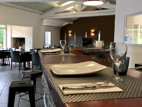 餐廳, 穆雷茲奧貝吉Spa酒店 (Auberge Val Moureze Hotel & Spa) in 梅雷斯