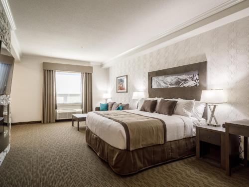 Ramada By Wyndham Revelstoke in Revelstoke