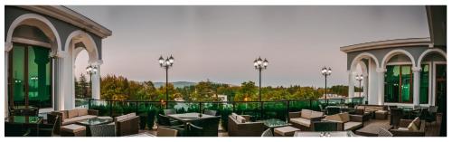 陽台/露台, 茨卡爾圖博普羅米修斯酒店 (Tskaltubo Hotel Prometheus) in 茨卡爾圖博