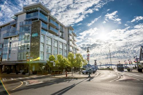 The Sidney Pier Hotel & Spa in Sidney, Canada