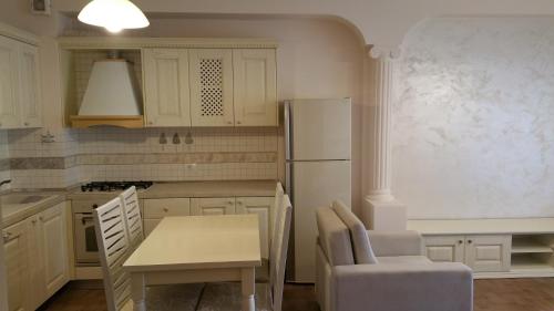 Apartment with Sea View image 2