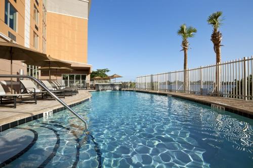 Cambria Hotel Miami Airport - Blue Lagoon