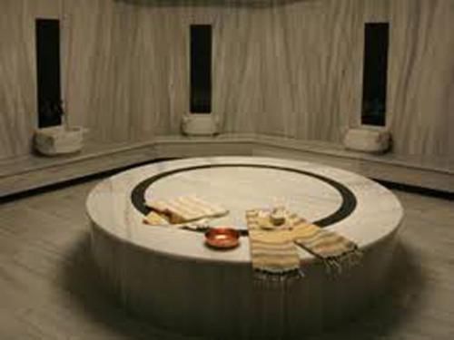 Monte Carlo Hotel - image 5