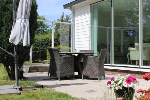 balkon/terras, Vakantiehuis aan zee in Schagen