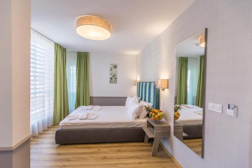 Boulevard Boutique Hotel - image 3