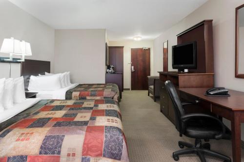 Ramada by Wyndham Weyburn - Tap to explore photos