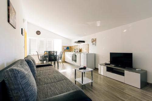  Apartments Luce, Pension in Zadar