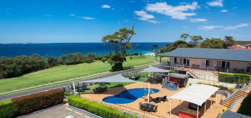 . Amooran Oceanside Apartments and Motel