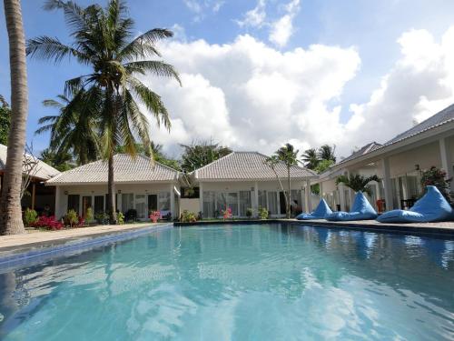 

Lombok Holiday Hotel
