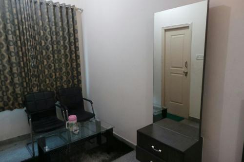 soundarya hotel