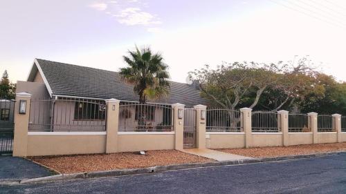 7 on Disa Self-catering Accommodation 7 on Disa Self-catering Accommodation