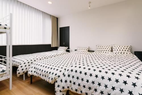 Deluxe Family Room room in Guest House Yasuragi Hakataekimae
