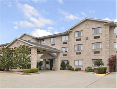 Ramada Hotel Ashland-Catlettsburg - image 2