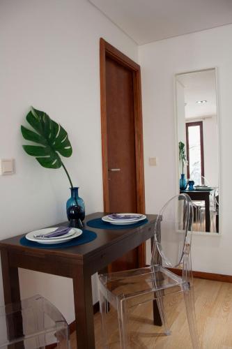 Studio with Balcony image 5