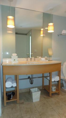 Sunny Isles ocean view 1 bedroom at Marenas Resort 20th - main image