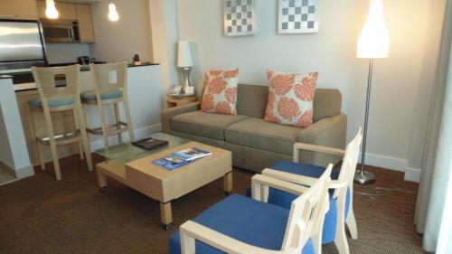 Sunny Isles ocean view 1 bedroom at Marenas Resort 20th - image 9