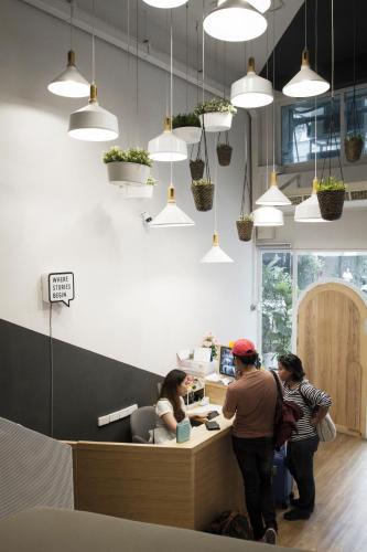 ล็อบบี้, เบด วัน บล็อก โฮสเทล (BED ONE BLOCK HOSTEL) near เอ็มบีเคเซ็นเตอร์