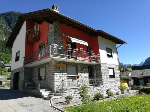  Casa Il Glicine, Pension in Baceno bei Alpe Devero