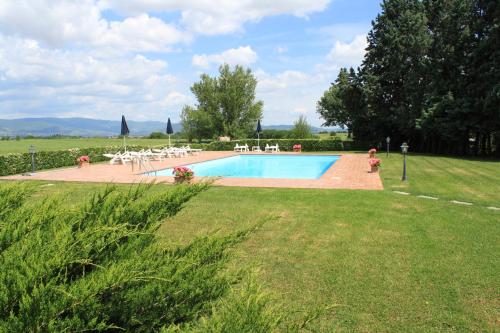 Hage, Fattoria Borgonuovo in Borgonuovo