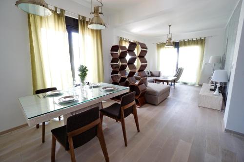 Budva Bay Breeze Apartments - image 2