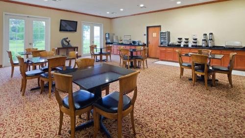 Best Western Cleveland Inn & Suites