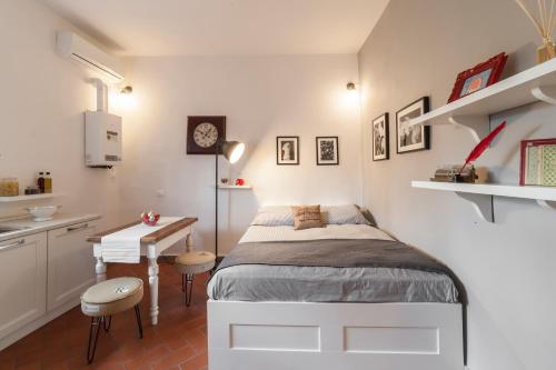 Central Pitti Studio Flat - image 12