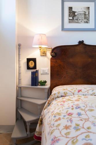 Charming loft near Ponte Vecchio - image 2