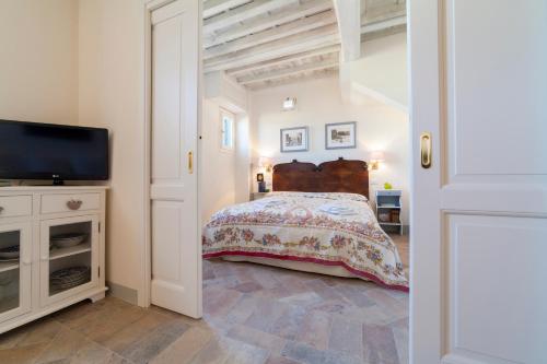 Charming loft near Ponte Vecchio - image 3