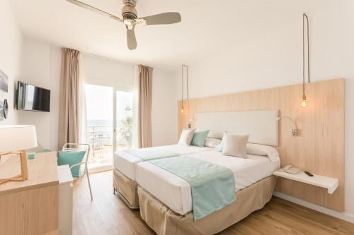 Hotel Monterrey Roses by Pierre & Vacances in Roses